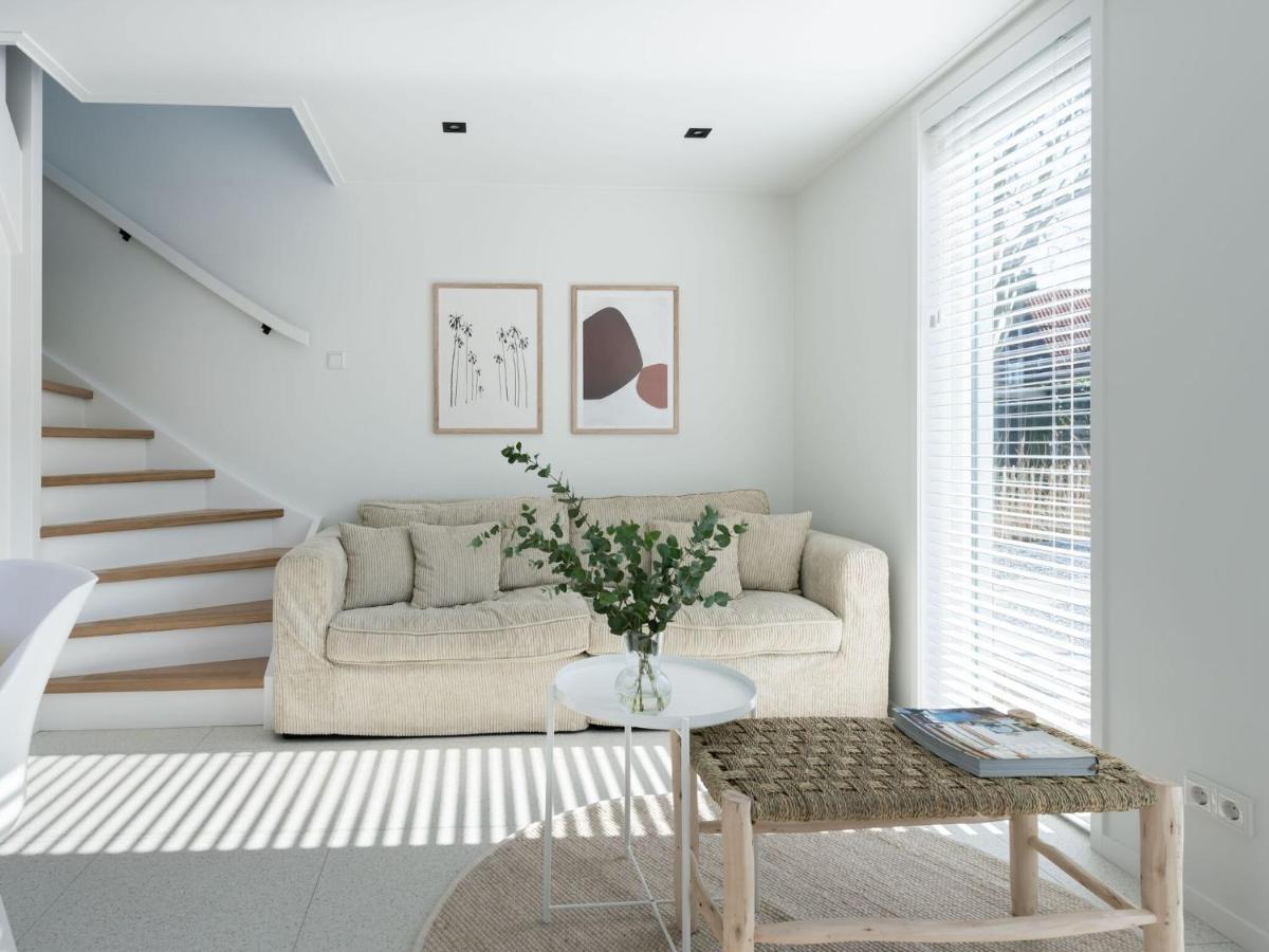 Cosy Holiday Home In Oostkapelle With A Garden Bagian luar foto