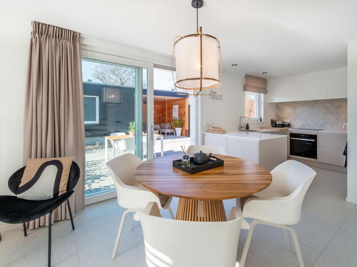 Cosy Holiday Home In Oostkapelle With A Garden Bagian luar foto