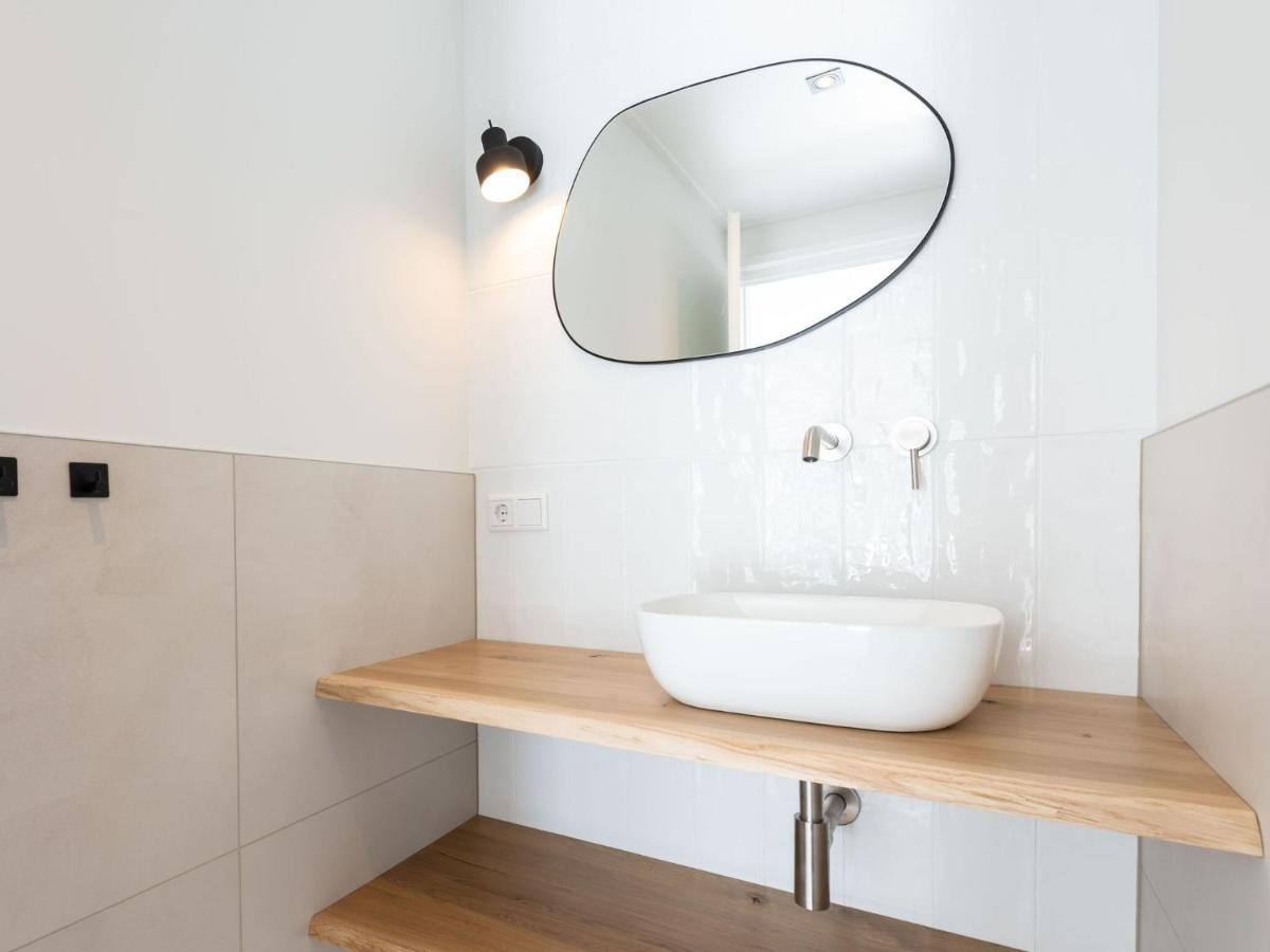 Cosy Holiday Home In Oostkapelle With A Garden Bagian luar foto