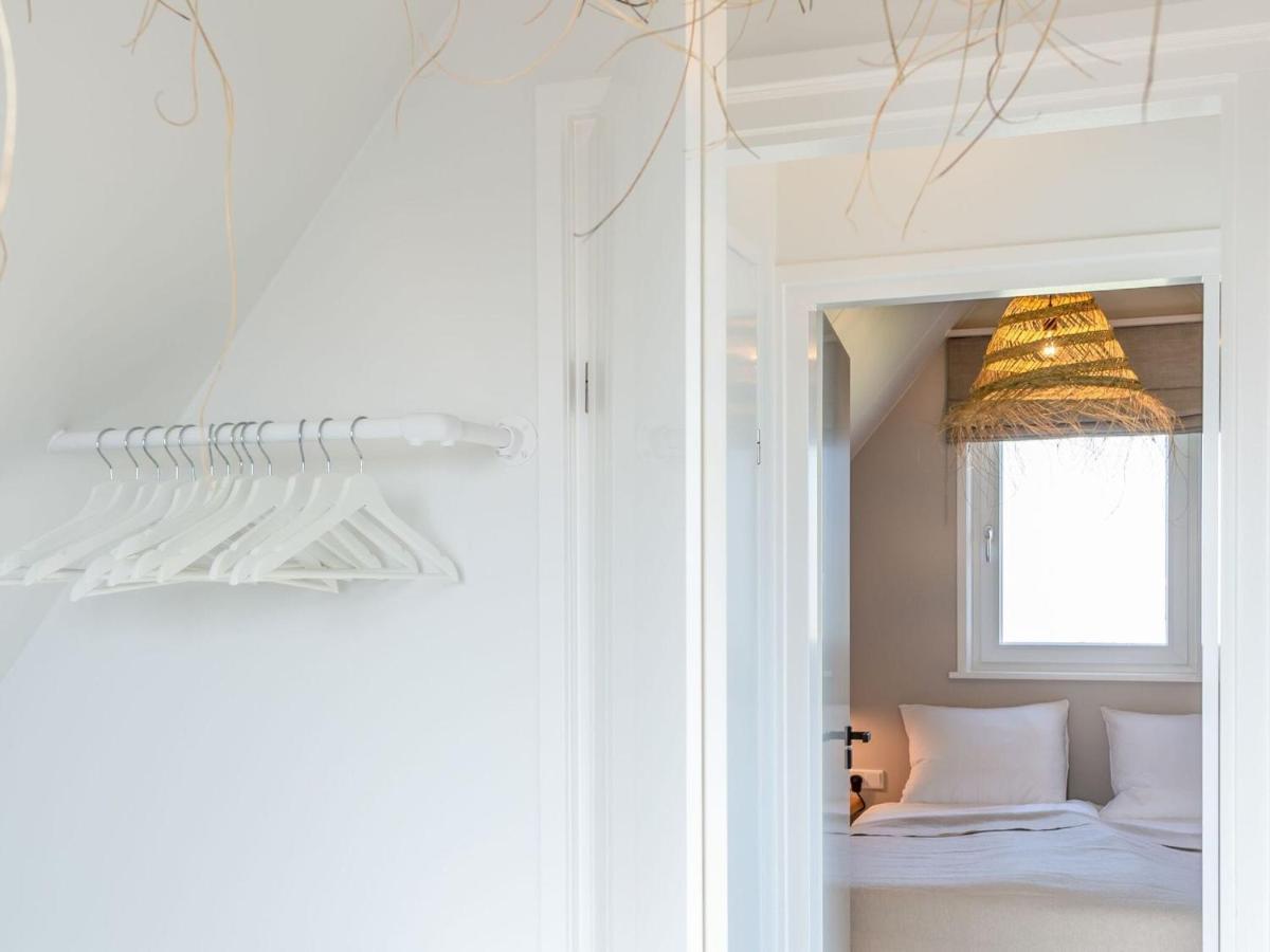 Cosy Holiday Home In Oostkapelle With A Garden Bagian luar foto